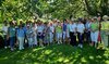 Gruppenfoto im Garten Bruns in Goldenstedt