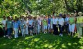Gruppenfoto im Garten Bruns in Goldenstedt